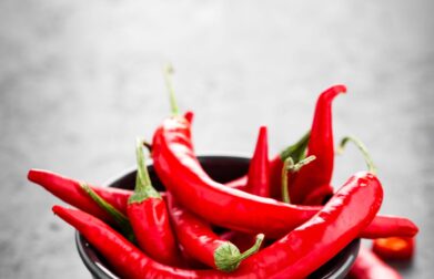 Fresh red chili peppers for Malaysia food processing industry
